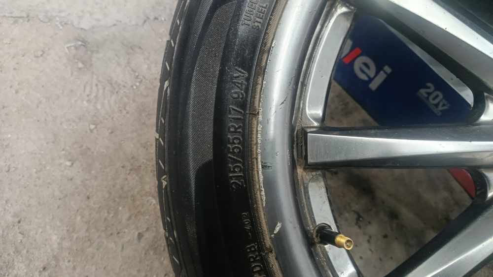 Диск с резиной на ниссан