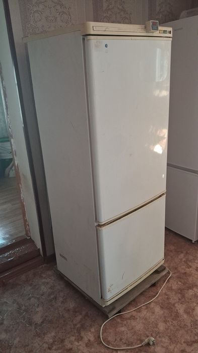 Продам холодильники
