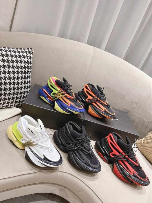 Balmain Unicorn различни модели