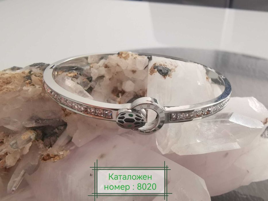 Красиви гривни от медицинска стомана