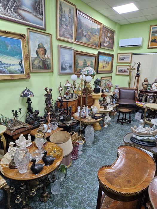 Страхотна голяма антикварна италианска фигура статуетка Capodimonte