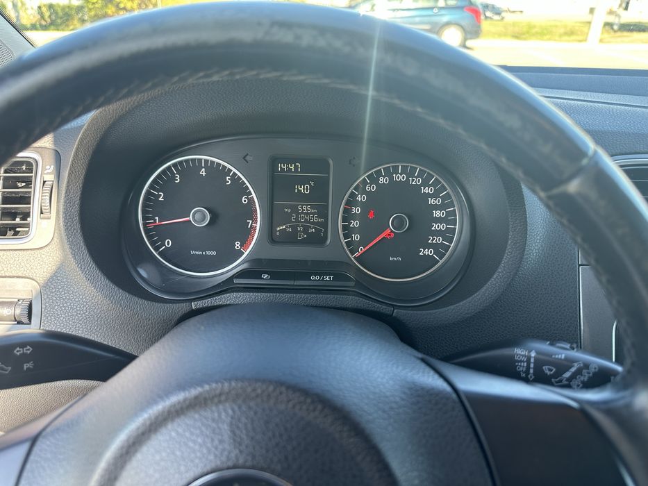 VOLKSWAGEN Polo 2009 — imagine 5