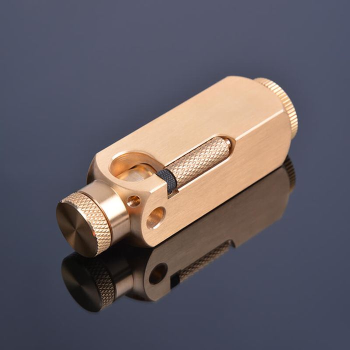 Зажигалка латунь винтажная