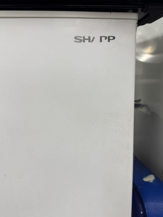 Хладилиник sharp