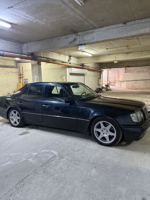 Mercedes E 500 W124