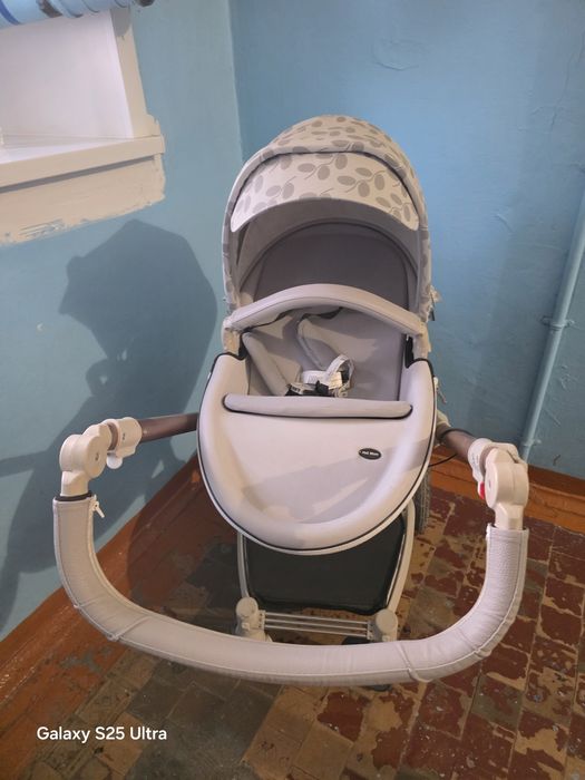 Продам коляску в хорошем состоянии  3в 1