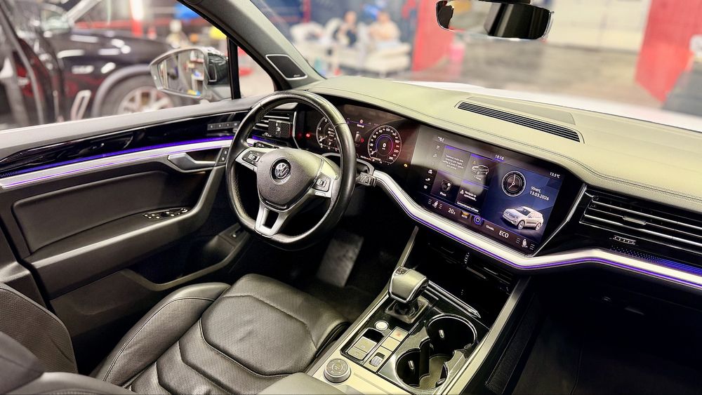 Touareg CR7, R line, Dyn audio, Panoramic, vetilatie , Matrix