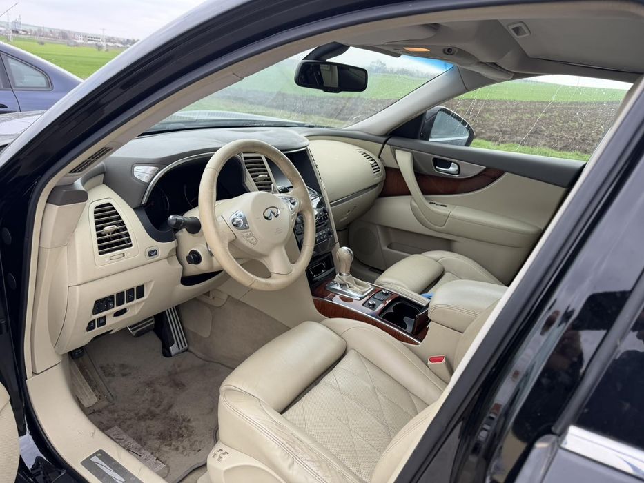 Infiniti QX70 3.0d 2011 на части