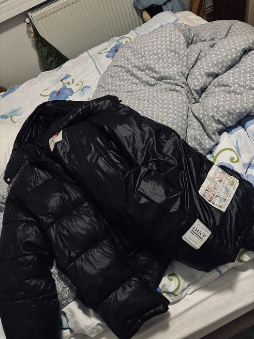 Geaca moncler noua neagra