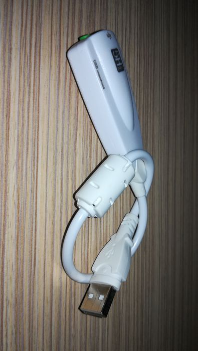 Usb sound card (звукова карта)