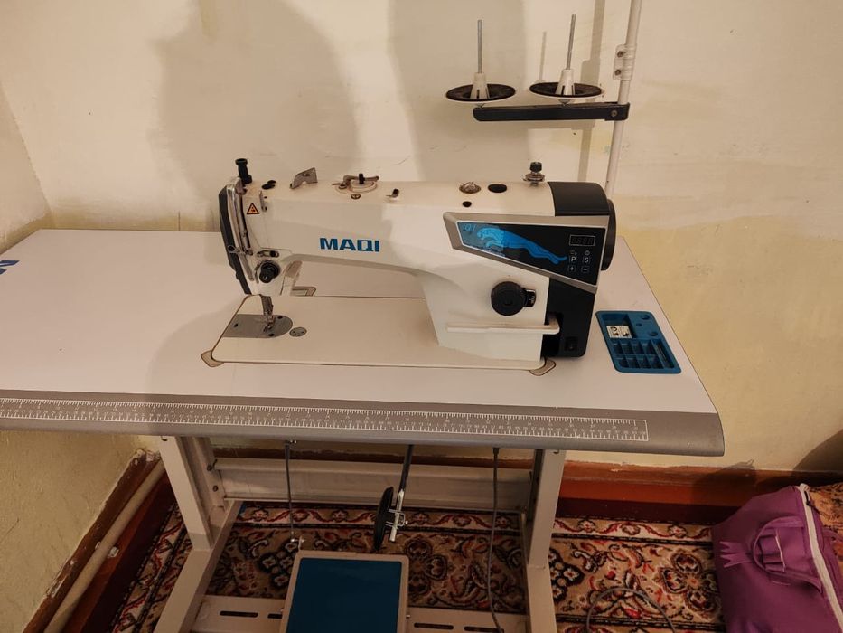 Швейная машина MAQI
