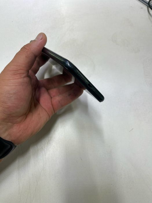 Iphone XR (64GB) в идеальном состояний