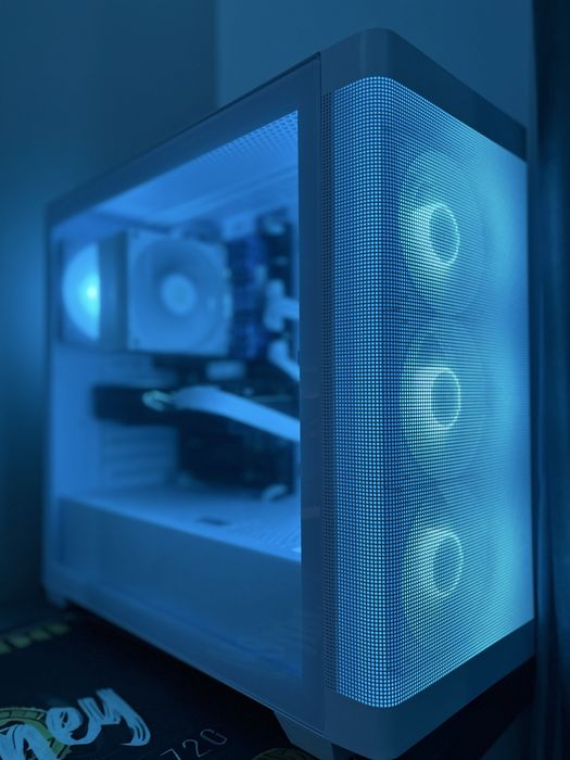 AMD Radeon RX6700XT | Intel I7-8700 | 16GB RAM | 1TB SSD M.2 NVMe