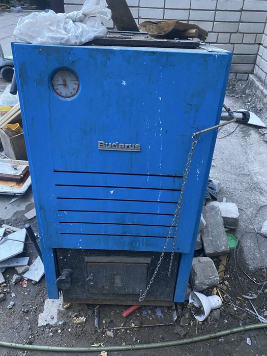 Продам печь длительного горения Buderus