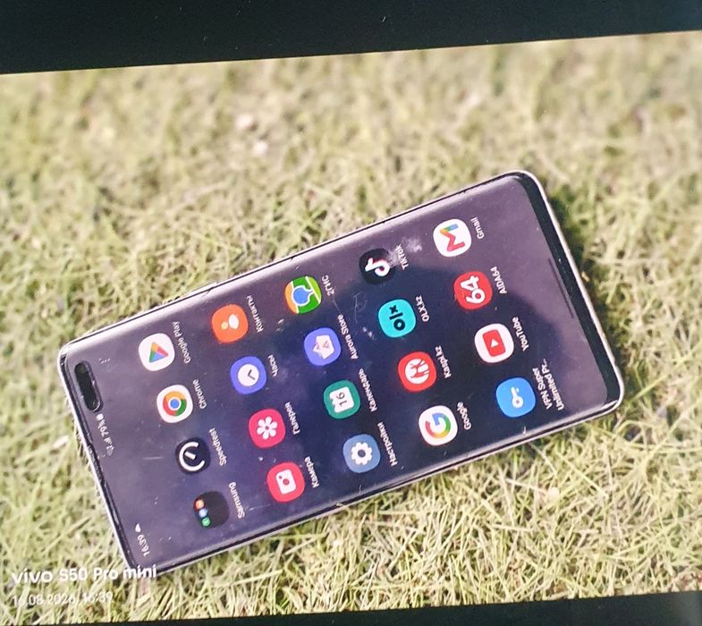 Samsung s10 256/8 и nothing phone 4a
