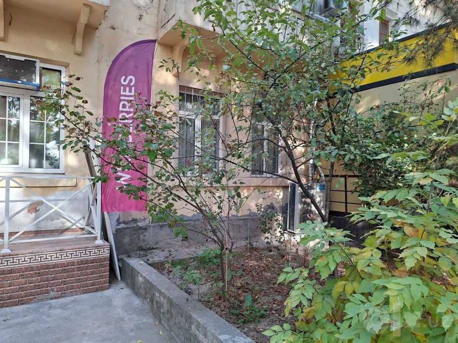Продаётся Новомосковская ул. Аккурган квартира 67 м2. 1 этаж,