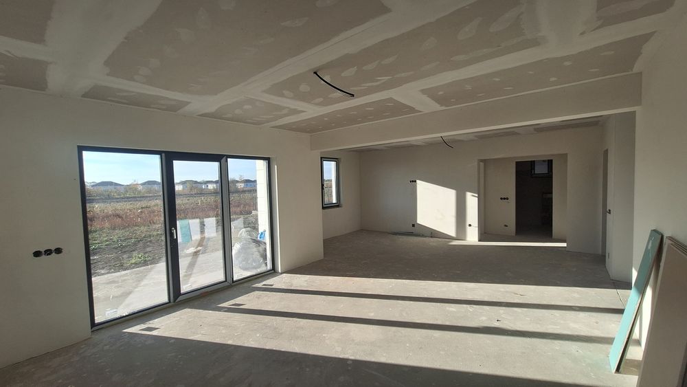 CASĂ NOUĂ MODERNĂ, PARTER, 3 Dormitoare,  453 MP Teren, zona drumul  ODOREULUI