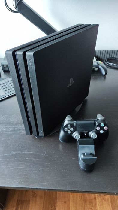 PlayStation 4 Pro Modat, HDD 1TB