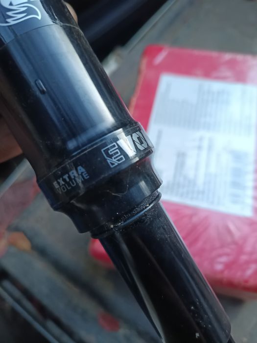 ! Fox float dual piston nou