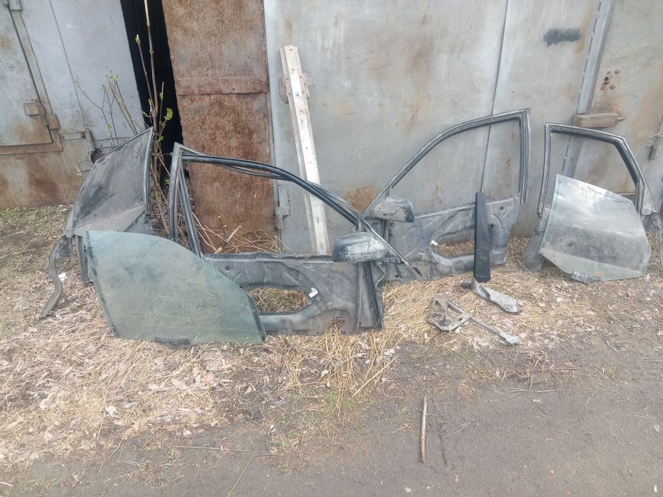 Запчасти ауди100 с4