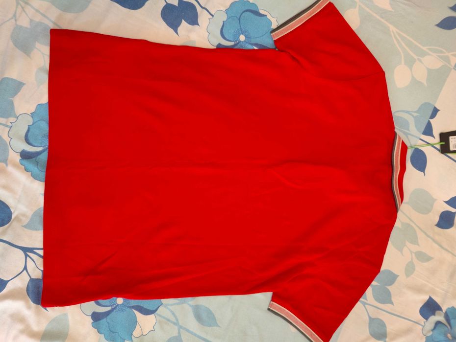 Tricou Boss masura M nou