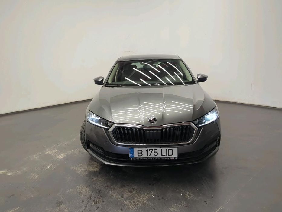 SKODA Octavia 2023 — imagine 2