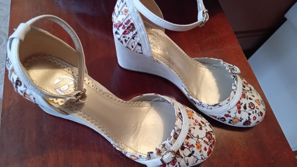 Pantofi Bata mar 38,inter 24,5cm