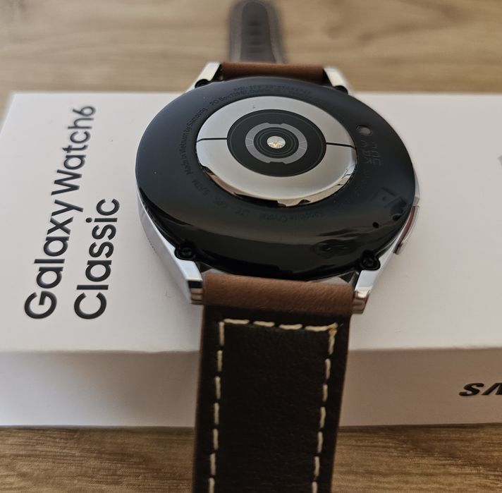 Samsung Watch 6 Classic LTE – 47mm – Ca NOU