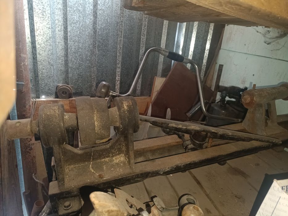 Станок токарный по дереву