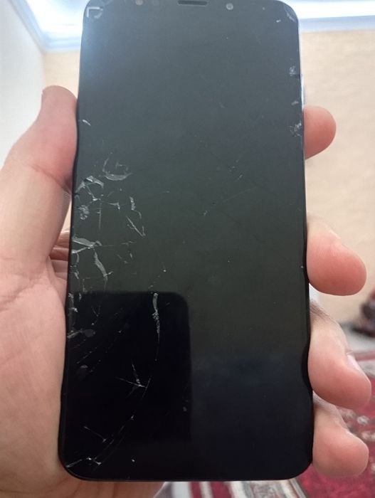 Срочна Redmi 5+ ва Redmi 6 A сотилади