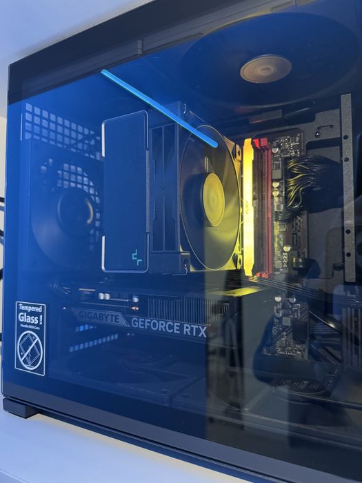 Видеокарта GIGABYTE RTX 5060 Windforce Max 8GB