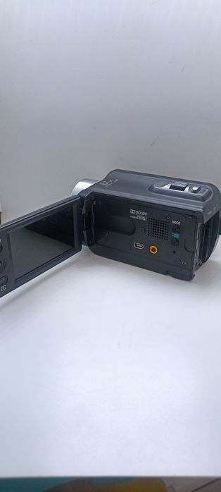 Продаю цифровую видеокамеру SONY DCR-SR21E
