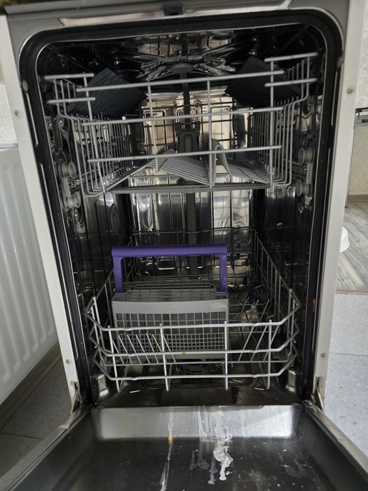Продам посудомоечную машину Beko