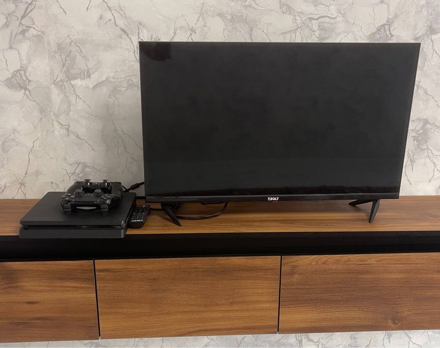 Ps4 Slim,2та жостик,телевизор 33дюйм