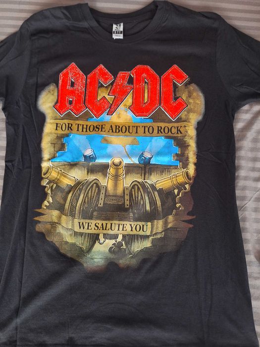 Нови Рок тениски