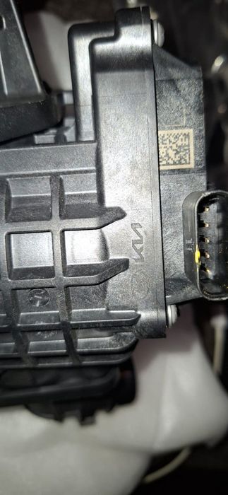 Корпус термостата Kia Hyundai