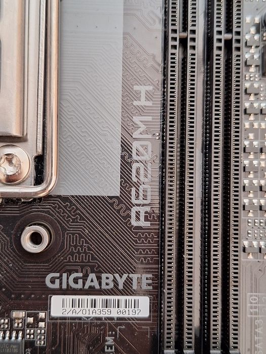 Placa de baza Gigabyte A620M AM5