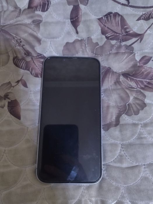 Продам Iphone 14