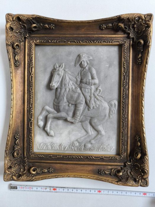 Продавам стара Френска каменна картина от мраморен прах " Napoleon "