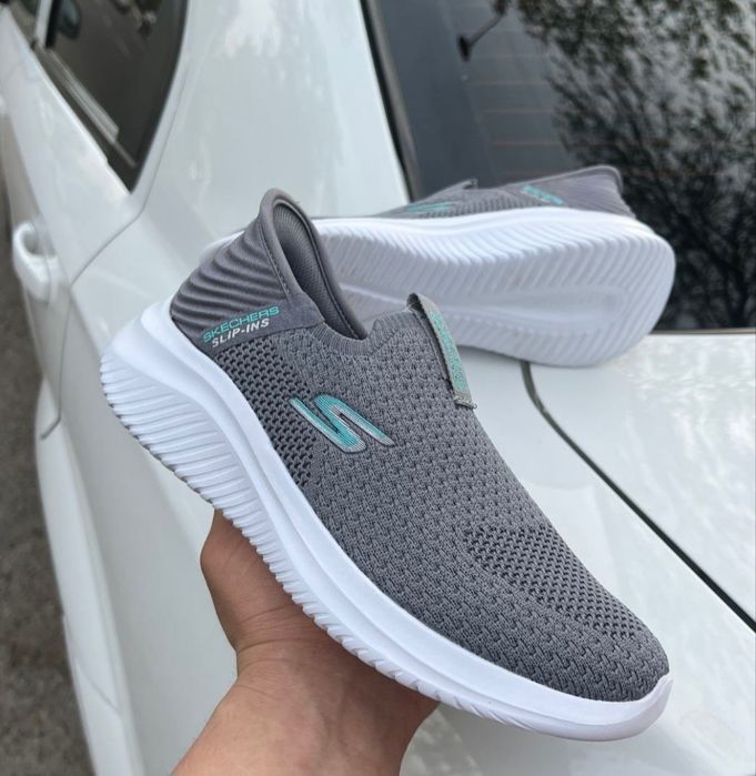 Skechers  made in Vietnam
