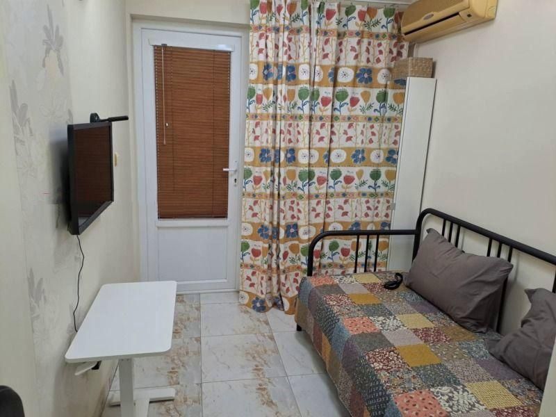 Дава се под наем Ателие в София, Оборище - 15 кв.м за 230 € - Снимка #1