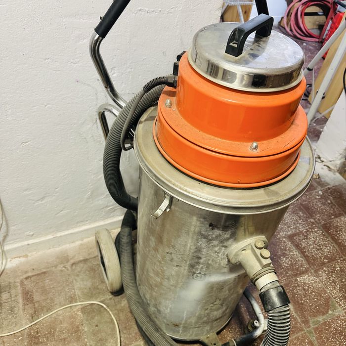 Hisqvarna W70P aspirator