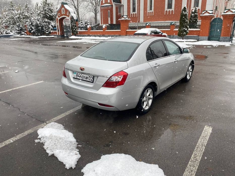Geely emgrand ec7