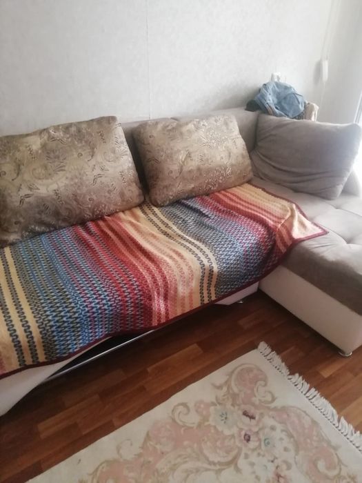 Диван угловой большой