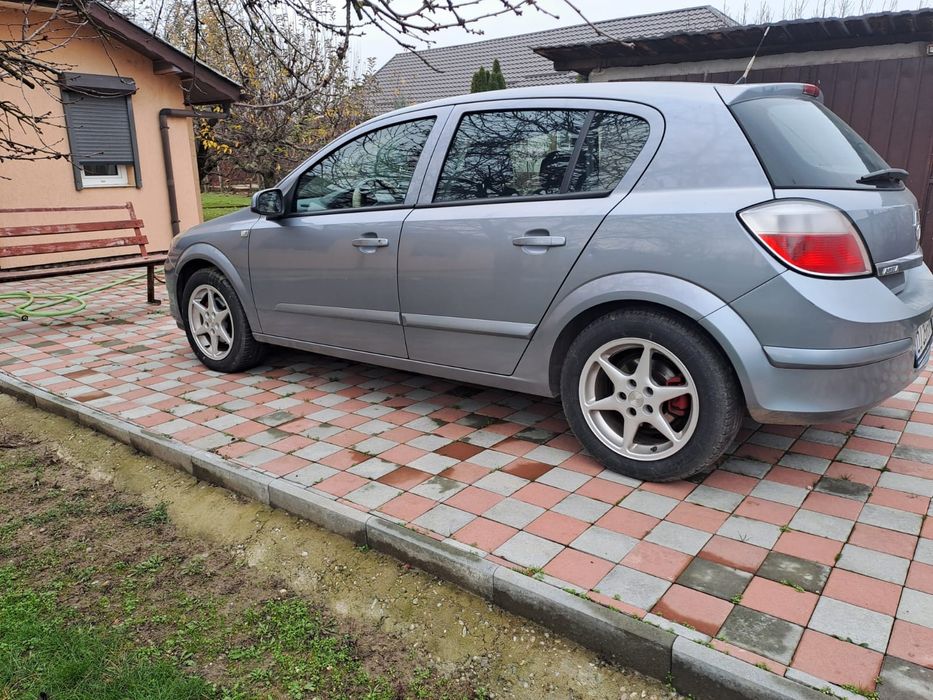 Vând Opel Astra H