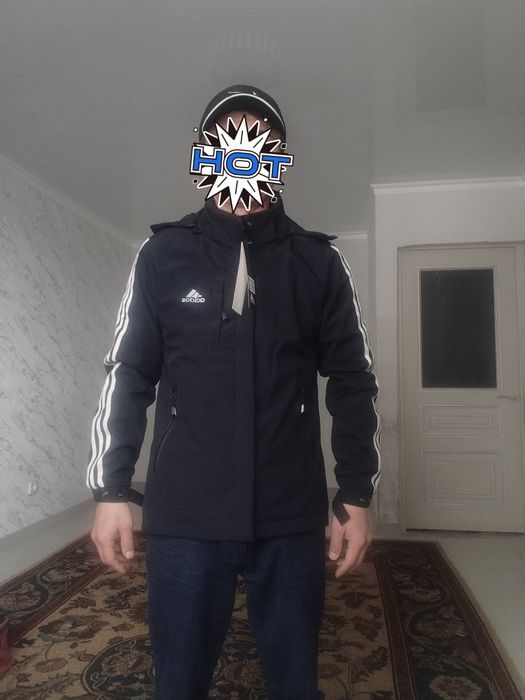 Ветровка от адидаса