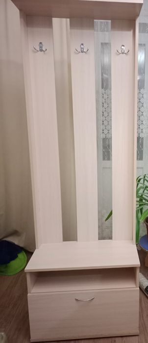 Продам прихожую б/у