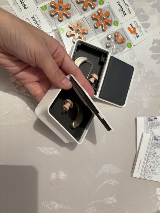 Продам  аппарат слуховой цифровой программируемый заушный.