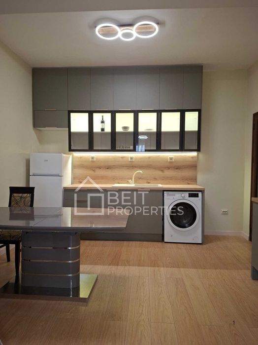 Продава се Тристаен апартамент в София, Красно село - 88 кв.м за 3785 €/кв.м - Снимка #1