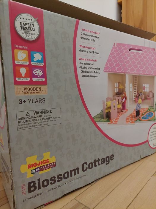 Дървена къщичка за игра